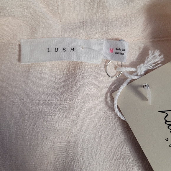 Lush Crossover Detail Top Size M - Picture 7 of 8